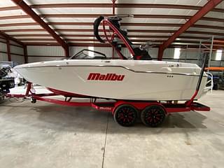 BOATZON | 2023 Malibu Boats M220